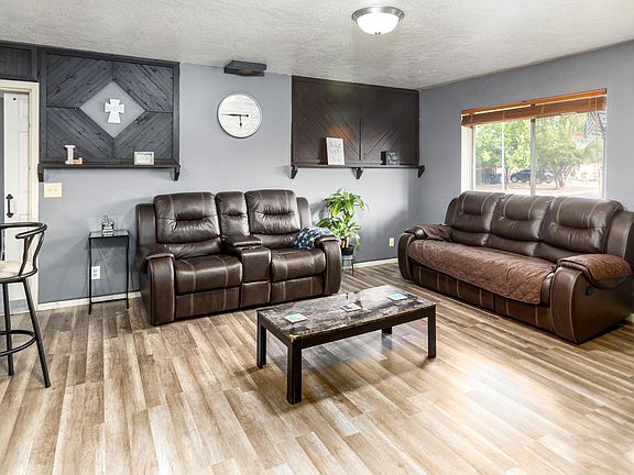 5th image of 1422 E Five Star Blvd