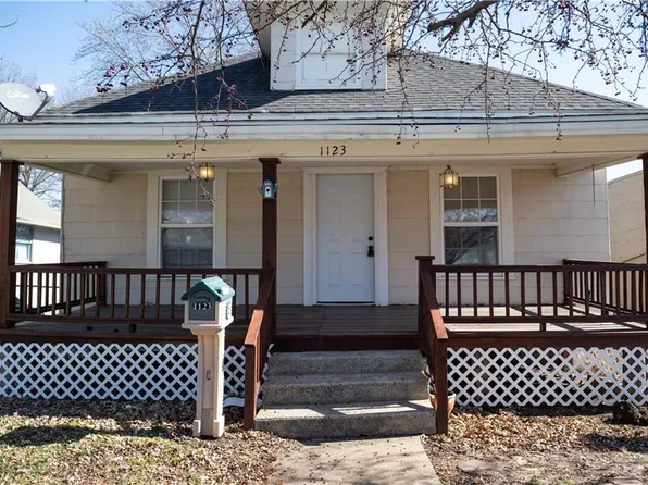 1123 S Noland Rd, Independence, MO 64050