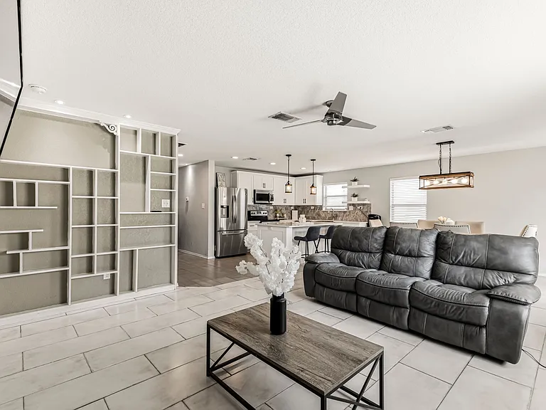 20803 Cape Coral — Photo 10