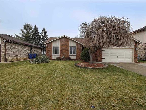 3rd image of 29744 Ledford Dr