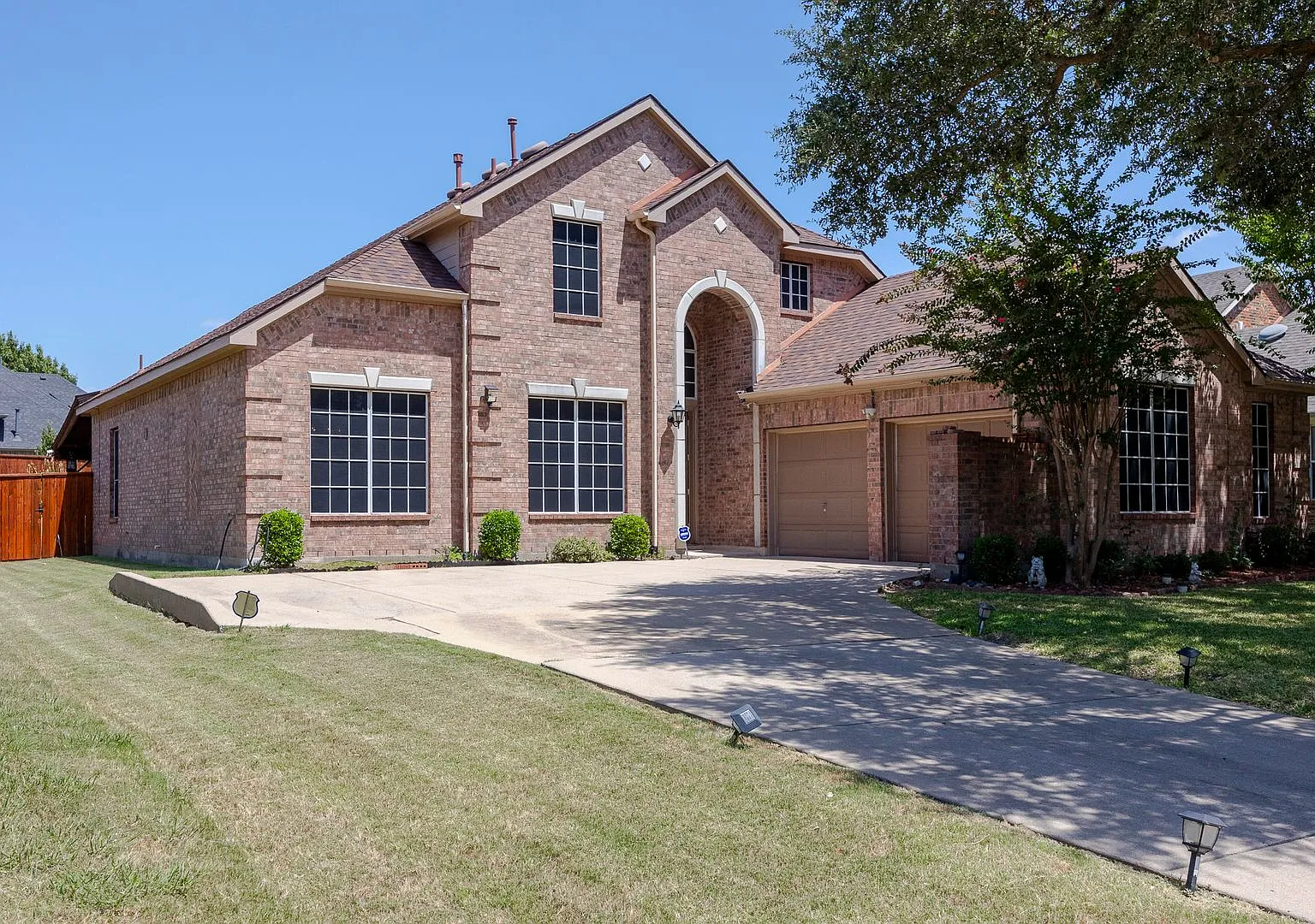 Beautiful Rowlett Home with a Stunning Covered Patio & Entertainer's Backyard Move-In Specials Av... — Photo 4