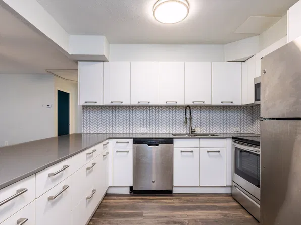 910 Penn Apts.