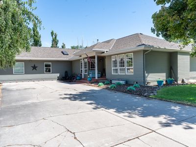 520 NE 6th St, Dufur, OR, 97021