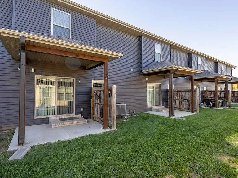 3071 W Cardinal St — Photo 4