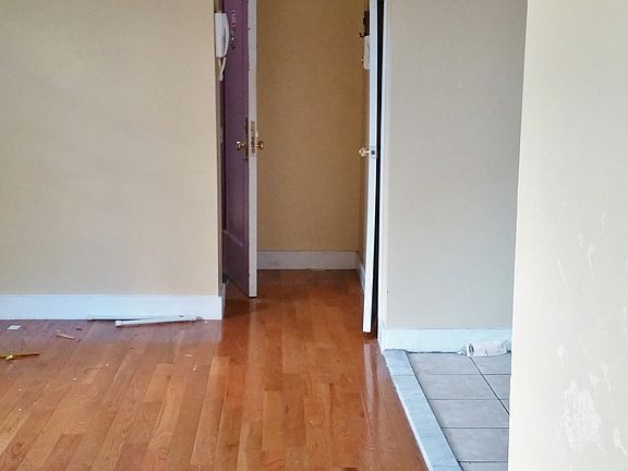 3rd image of 2137 33rd St #5G