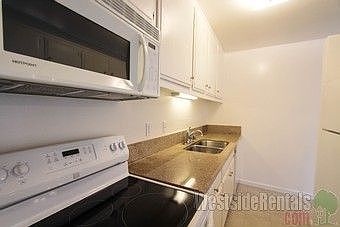 3rd image of 814 Camino Real Unit 101