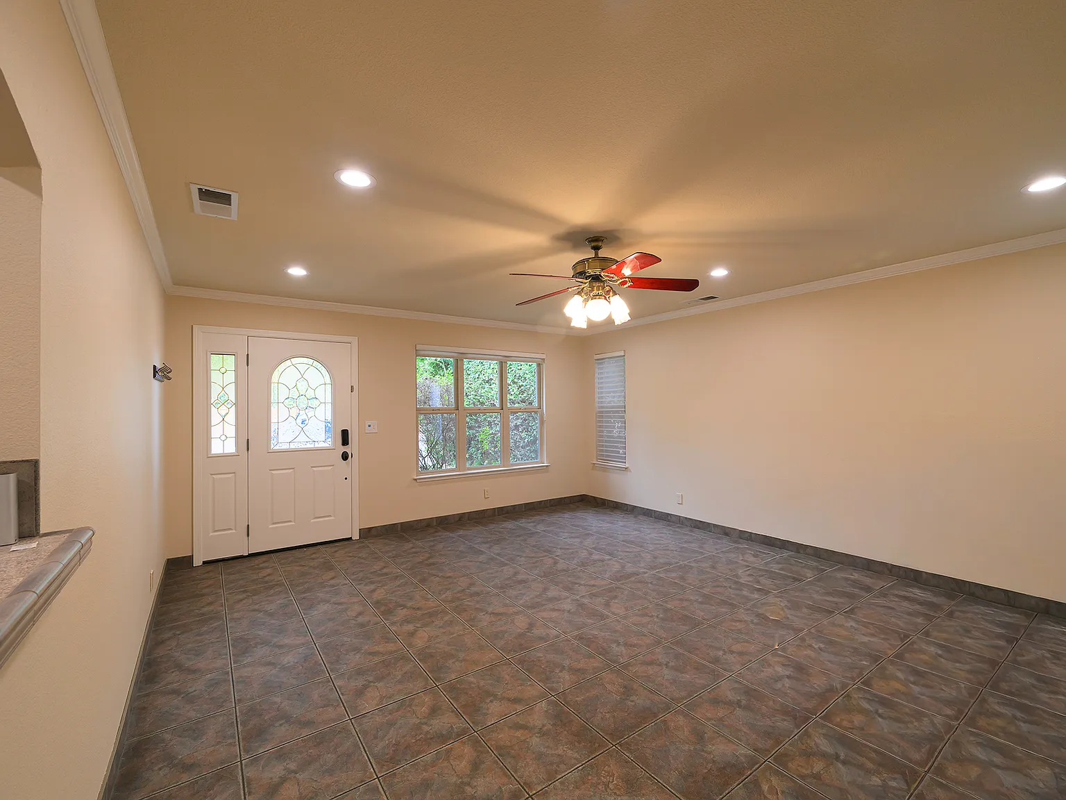 10425 Moretti Drive — Photo 4