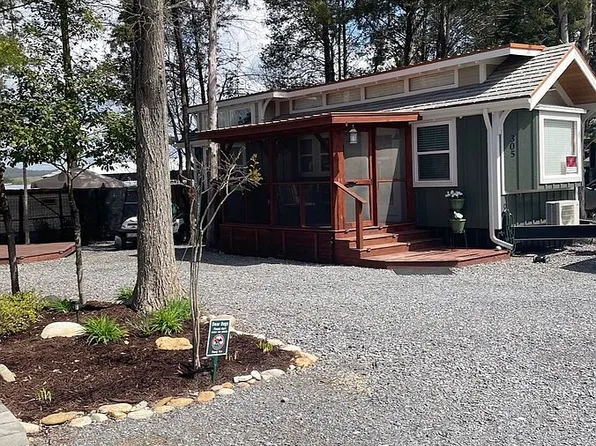 305 Tiny Towne Way, Newport, TN 37821