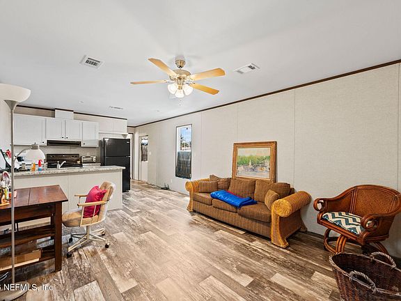 3rd image of 4895 FLAMINGO Drive