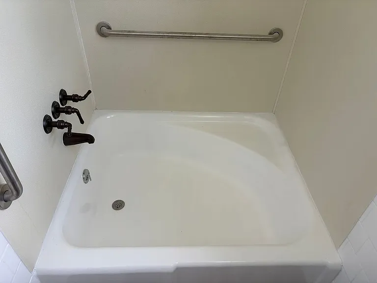 19 Michele Dr — Photo 32