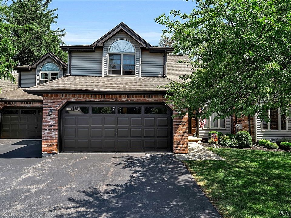 1st image of 15 In The Woods Ln