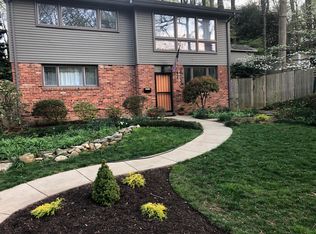 3922 Wexford Dr, Kensington, MD 20895