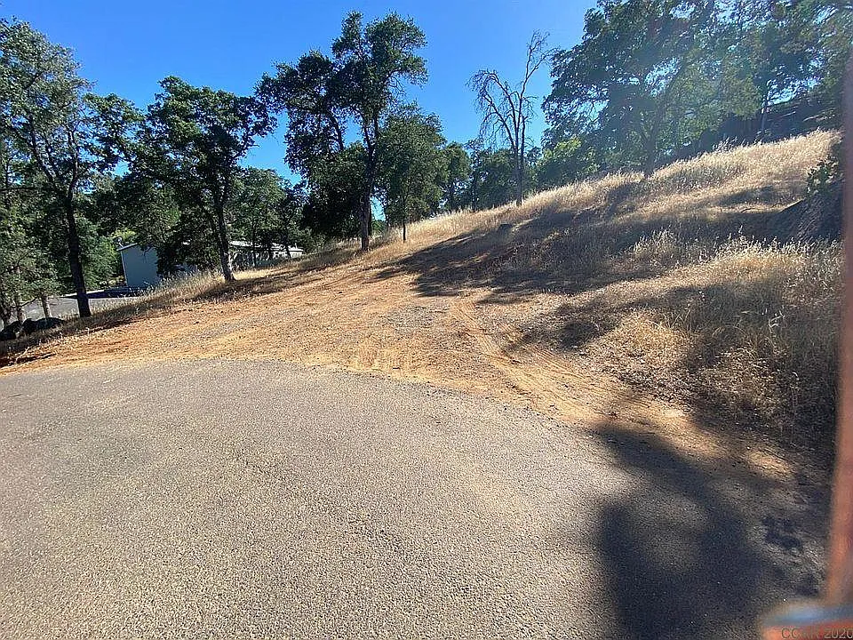 4704 King Ln photo 1
