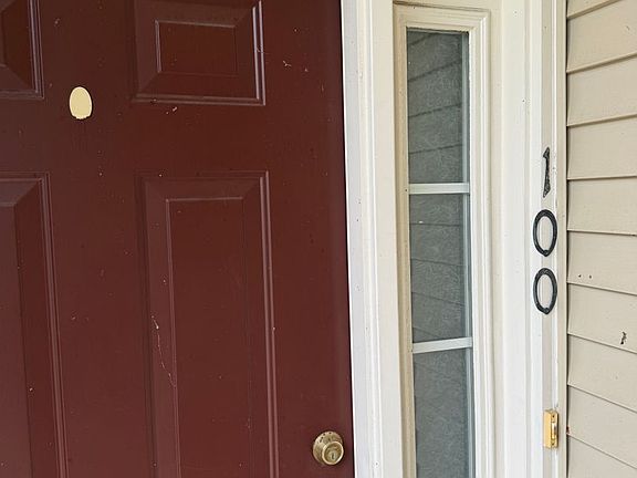 3rd image of 908 Orchard Ridge Dr Unit 100