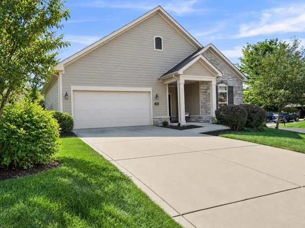 2973 Indian Summer Cir, Valparaiso, IN 46385