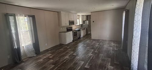 2nd image of 414 Windy Rush Rd