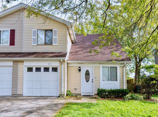 1081 Pheasant Run Ln, Aurora, IL 60504