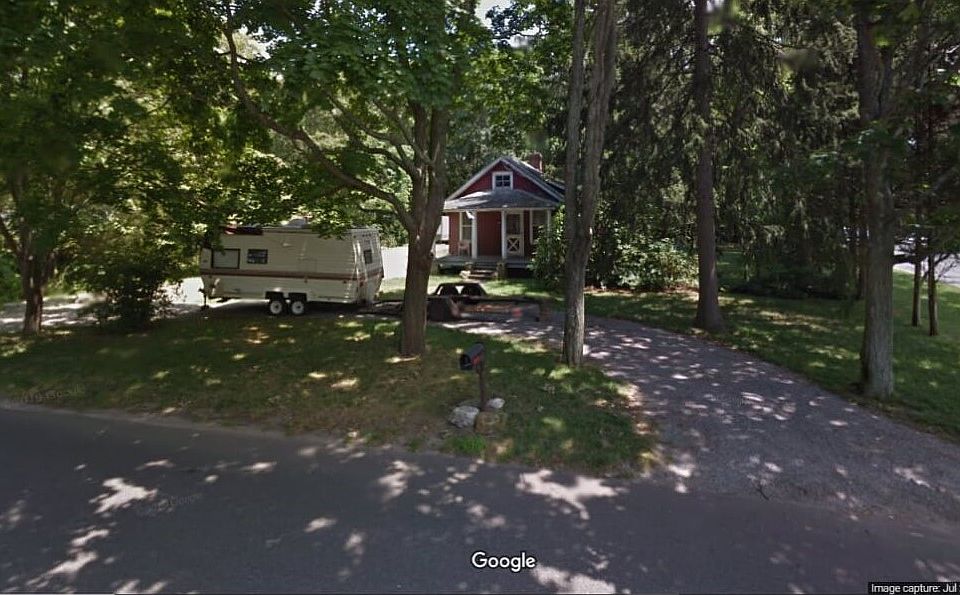 1st image of 1597 Coates Ave