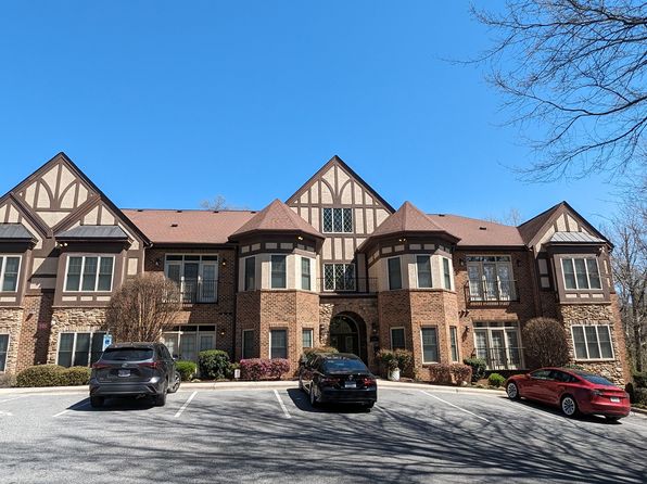 134 Sunset Cir APT 304