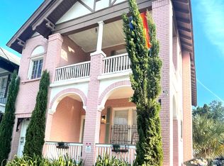 10 W 40th St, Savannah, GA 31401