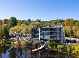 32 Brunel Rd #203, Huntsville, ON P1H1P5