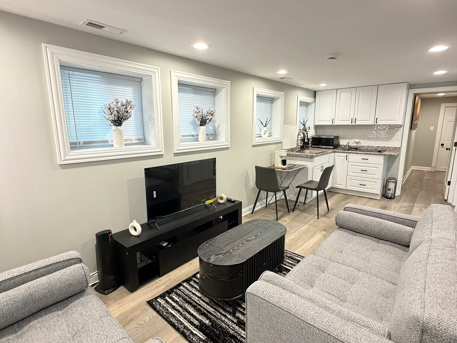 2 bed, $1,800 — Photo 3