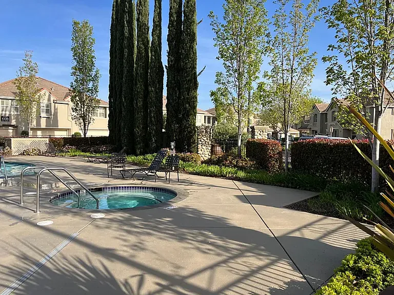 4603 Esplanade Cir — Photo 23