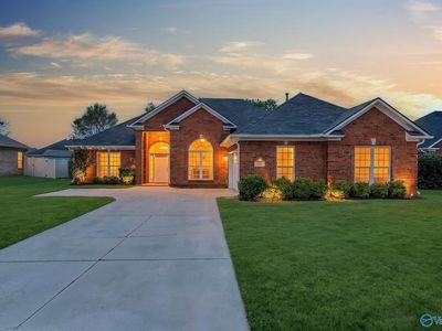 111 White Apple Dr, Harvest, AL, 35749