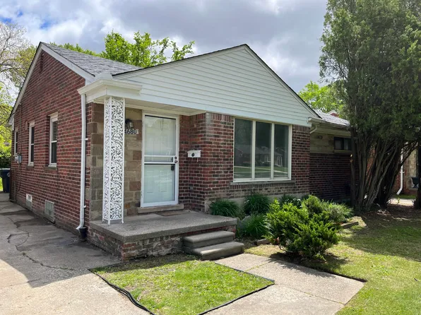 24680 Kenosha St, Oak Park, MI 48237