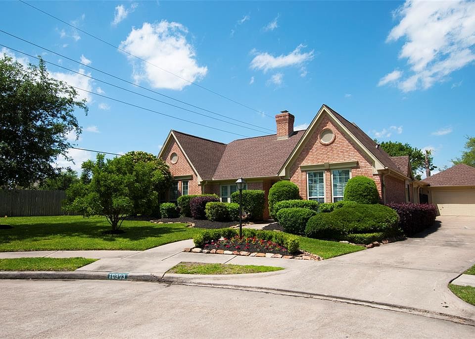 Illcrook – Illcrook 10903 Lark Brook Ln, Houston, TX 77065 | Zillow