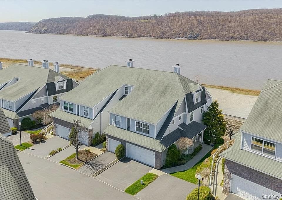 1st image of 114 Hudson Pointe Drive