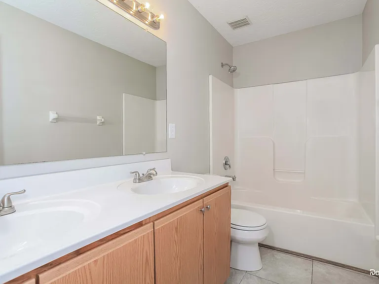 1704 Old Silo Dr — Photo 10