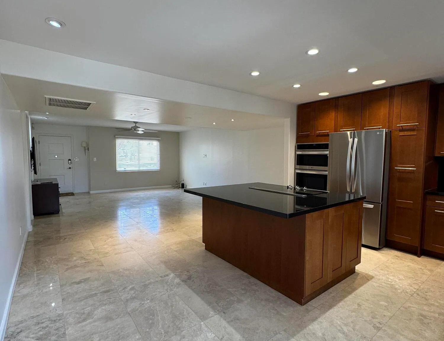 2 bed, 1314 sqft, $2,500 — Photo 2