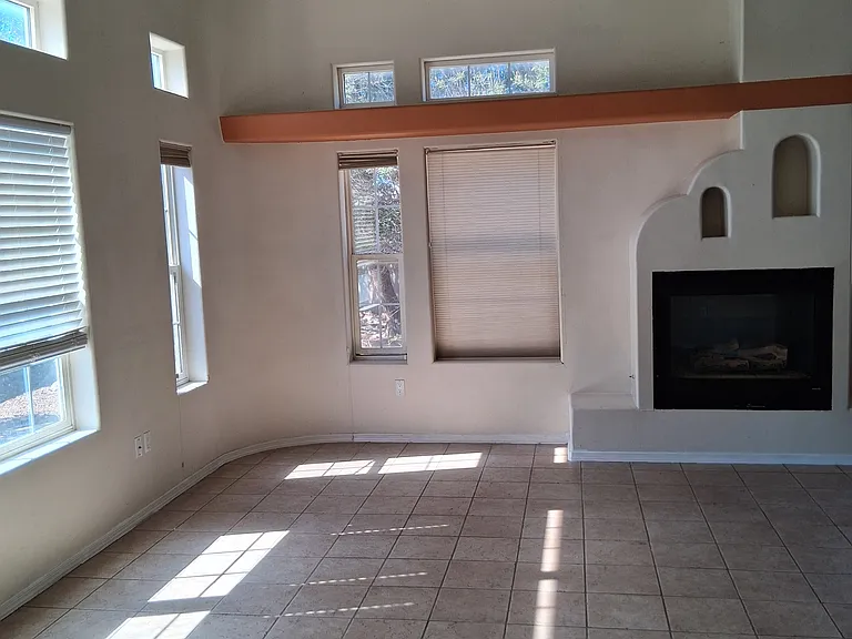 2255 Calle De Alifas SW — Photo 9
