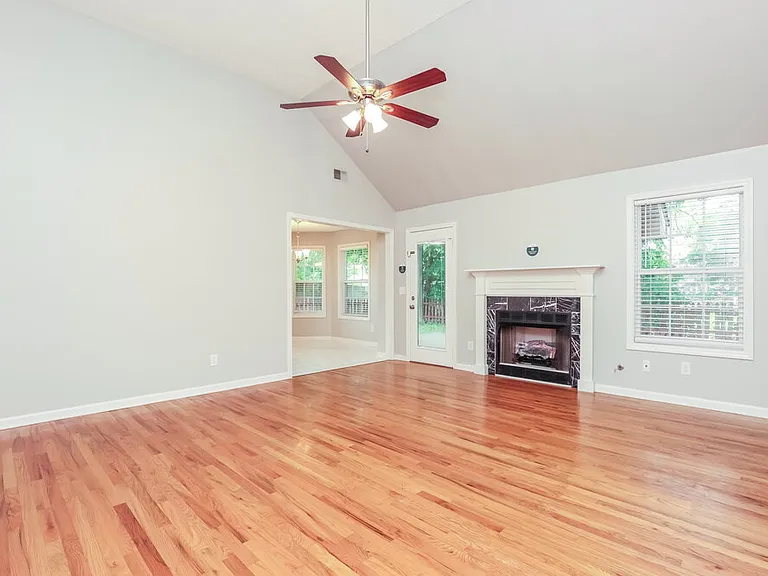7004 Bridgewater Dr — Photo 5