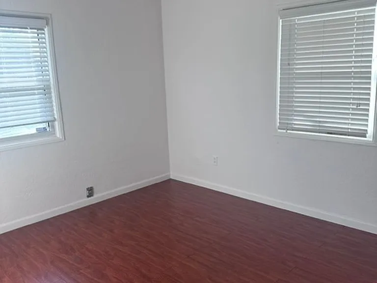 2340 Belmont Rd — Photo 16