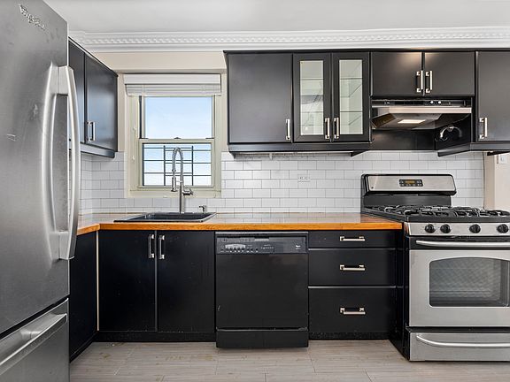 5th image of 3 Sheridan Sq APT 18C