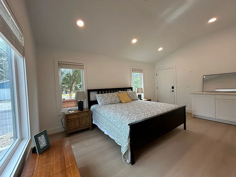 1896 Larkspur St — Photo 8