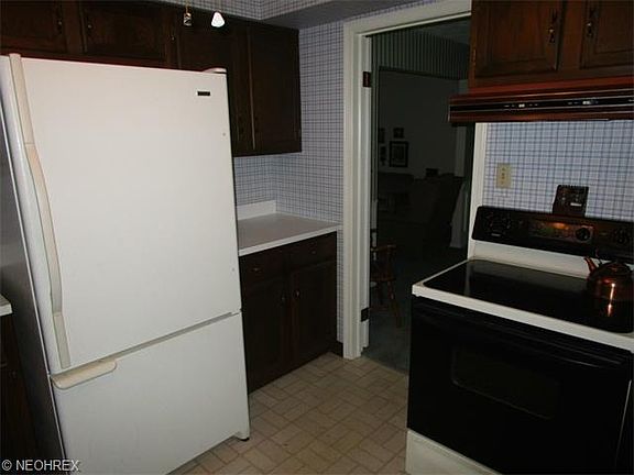 4th image of 8271 Windham Dr