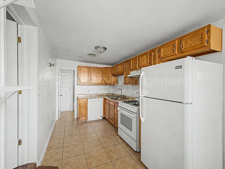 1117 N 13th St #2 — Photo 11