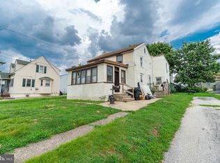 1229 Chestnut St, Marcus Hook, PA 19061