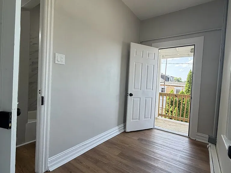 519 W Chew St — Photo 3