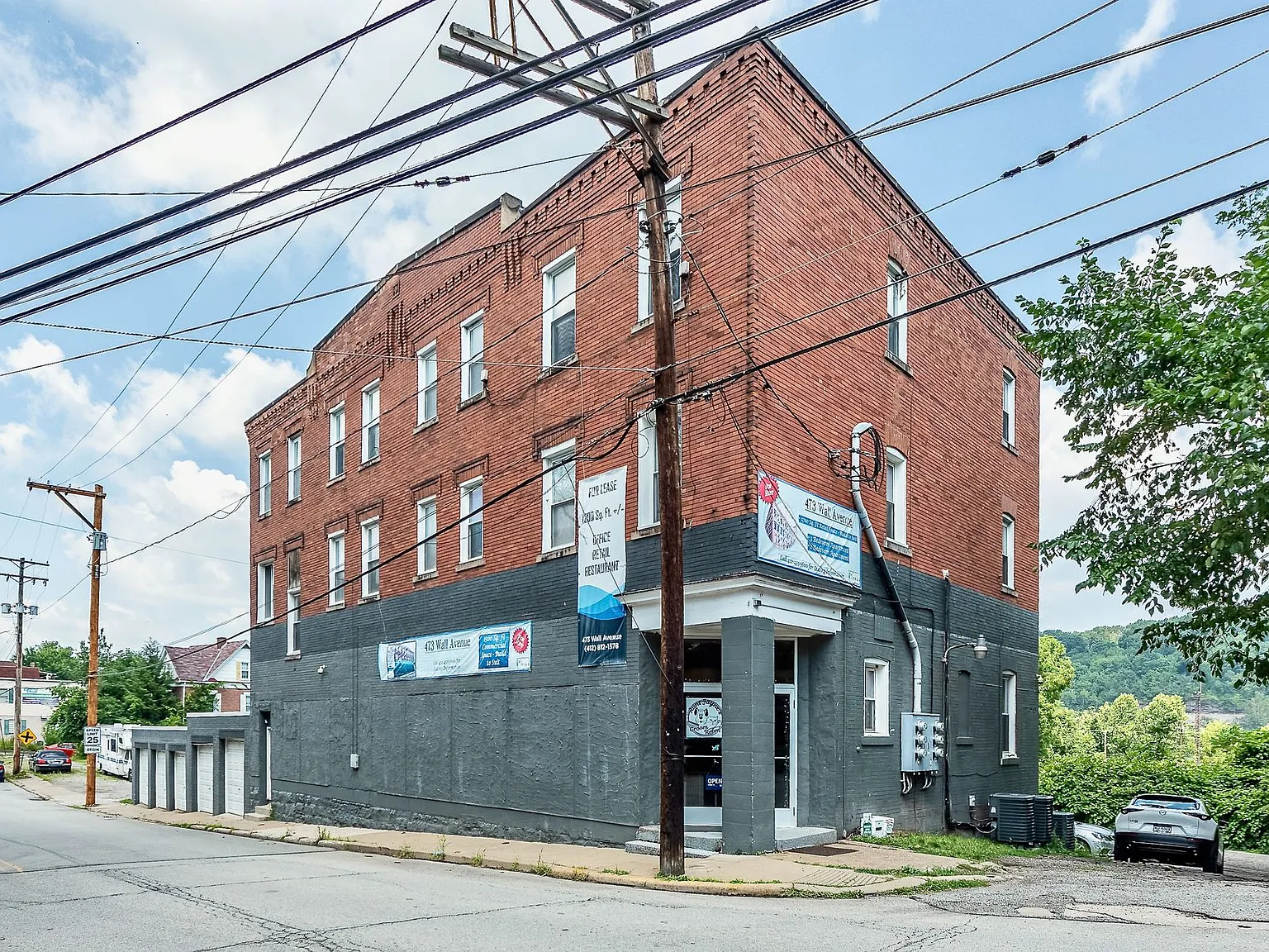 Large & Spacious Apartments in Wall, PA * Pet Friendly * Fully Renovated * Central A/C * Availabl... — Photo 2