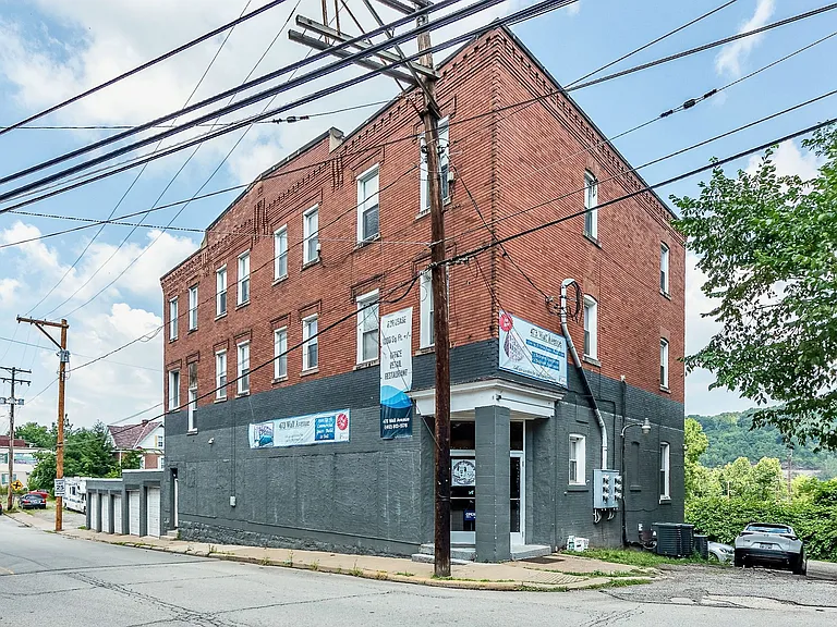 473 Wall Ave — Photo 2
