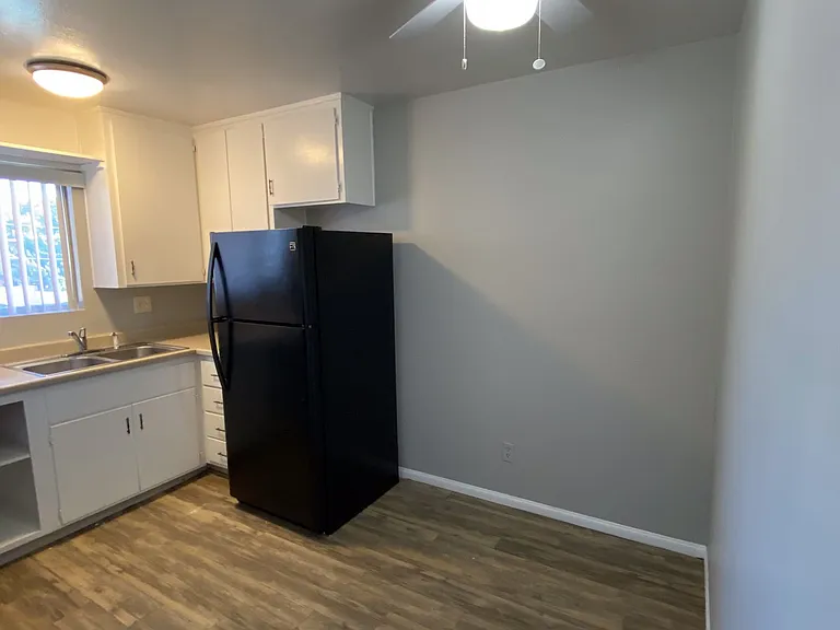 798 McClure St. — Photo 22