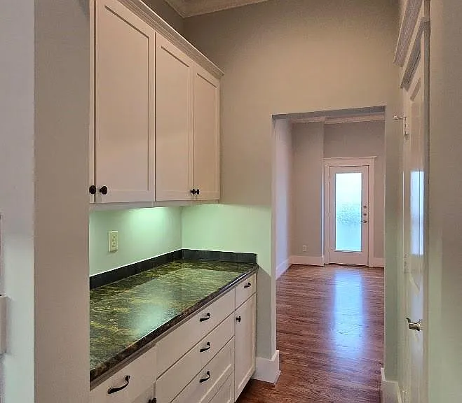 4109 Allen St — Photo 17