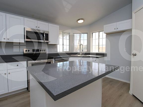4th image of 9939 E Cicero St