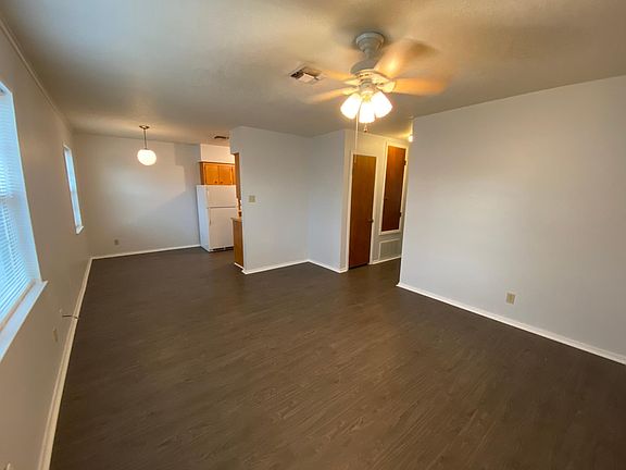 4th image of 103 W Trailmoor Dr APT 13