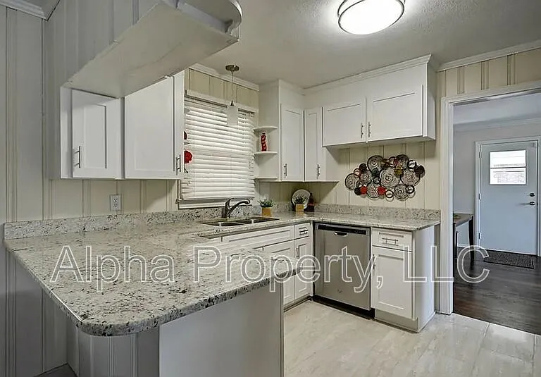 21 Lisa Dr — Photo 12
