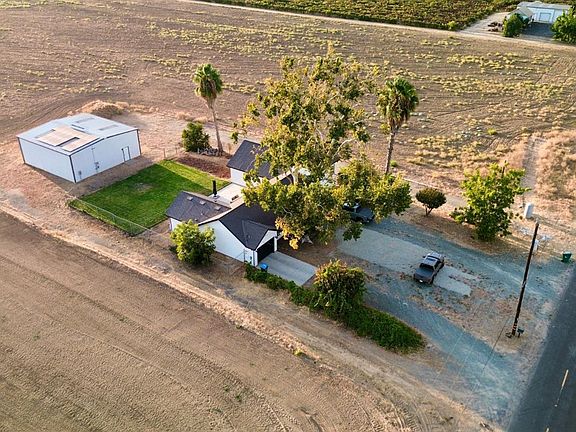 3rd image of 21379 N Mann Rd